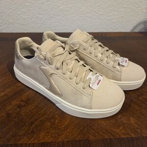 Stylish Skechers Light Gold/beige Sneakers